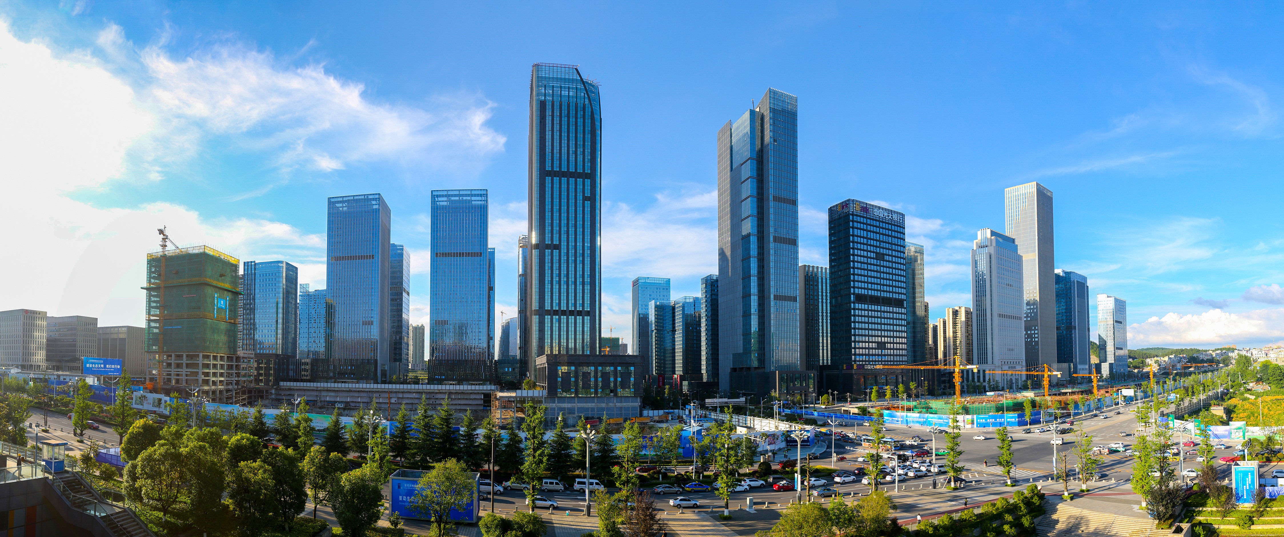 人民财评：构建长效机制 以金融活水激荡消费动能
